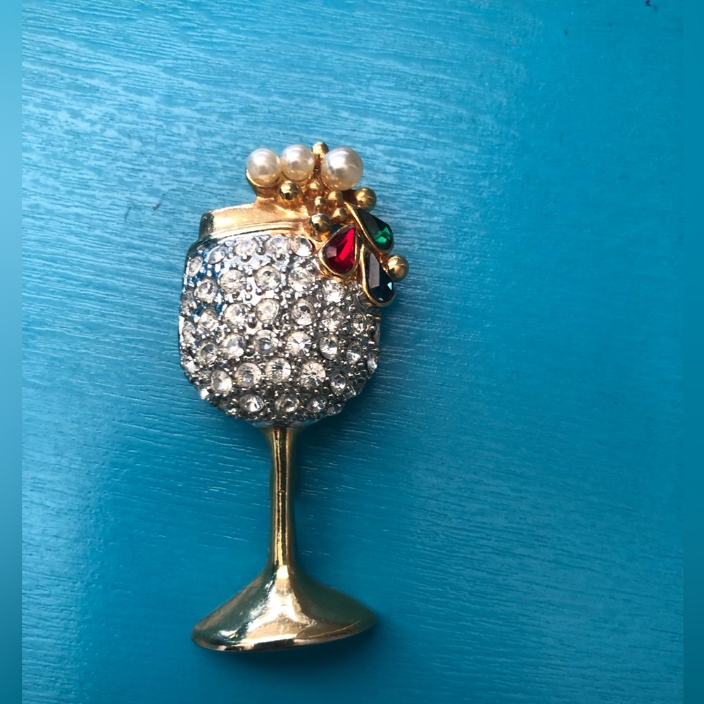 Vintage Cocktail Pin.